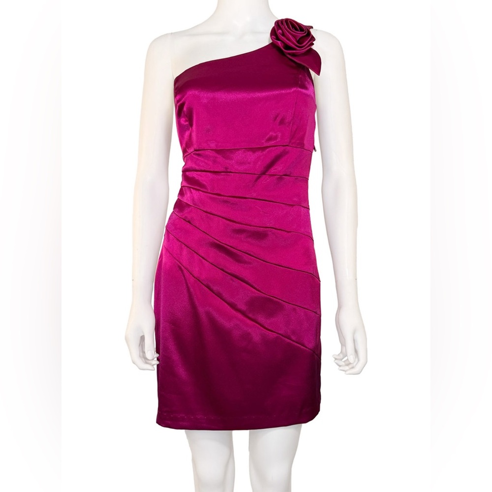 NWT Magenta Pink Spring Off-Shoulder Prom Dress - Womens Juniors Size 7 A. Byer